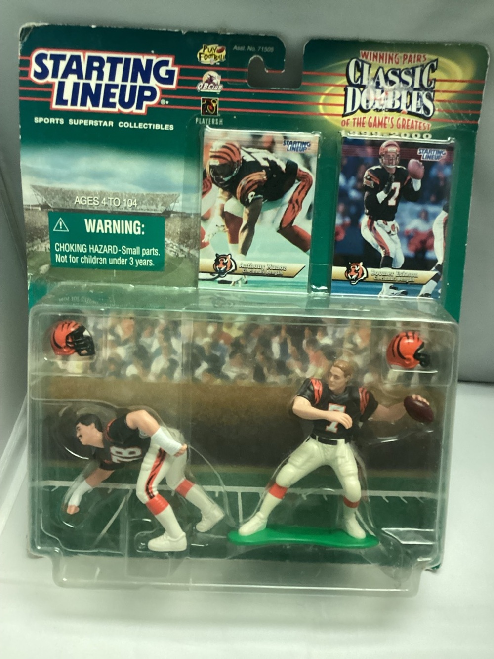 Starting Lineup 1999 NFL Classic Doubles Anthony Munoz/Boomer Esiason Figures
